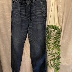 Hollister Men's Dark Wash jegging Jeans